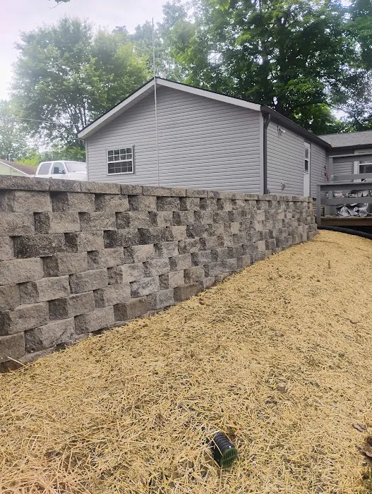 Casey's Landscaping Picture 5