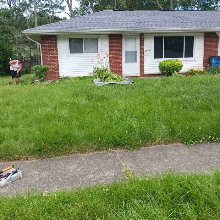 LawnStarter - Indianapolis Landscaping Picture 4