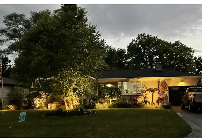 Serenity Outdoor Lighting Picture 6