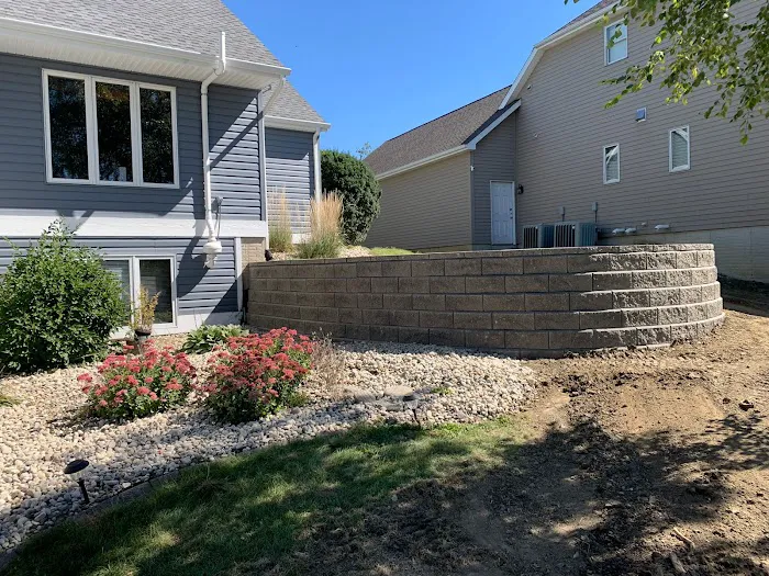 Richter Landscaping and Fence Picture 10