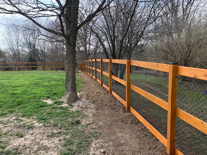 Richter Landscaping and Fence Picture 1