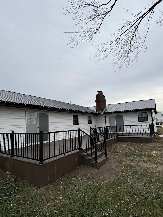 Clas-See Exteriors Picture 3