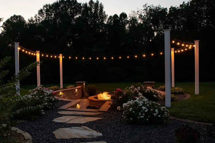 Emerald City Landscaping & Outdoor Lighting Picture 5