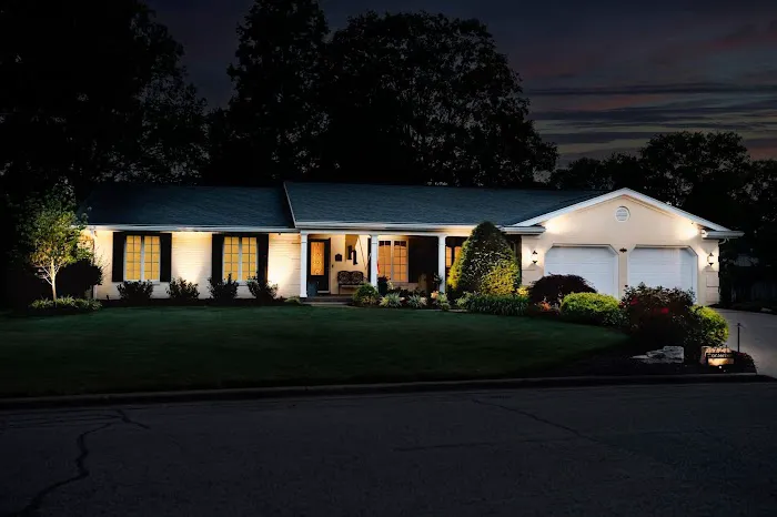 Emerald City Landscaping & Outdoor Lighting Picture 4