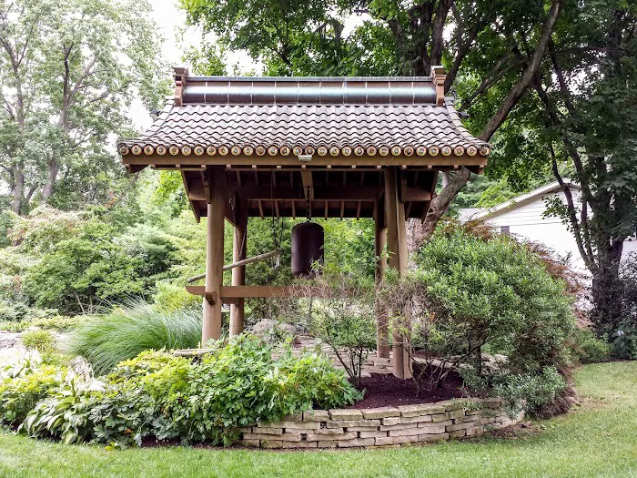 Emerald City Landscaping & Outdoor Lighting Picture 2