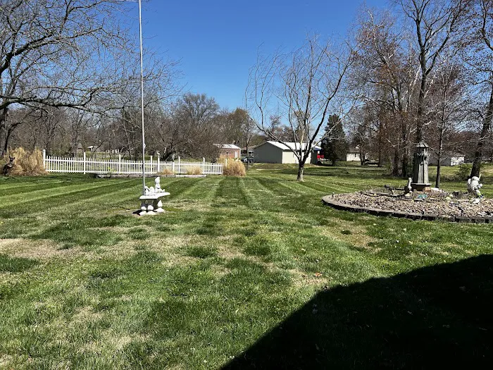 Collins Lawn Care Picture 1