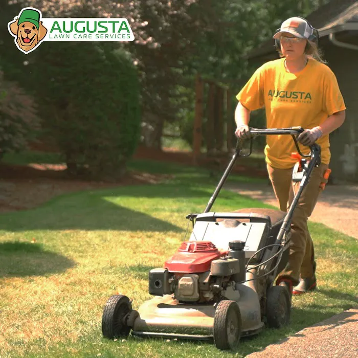 Augusta Lawn Care of Newburgh Picture 5