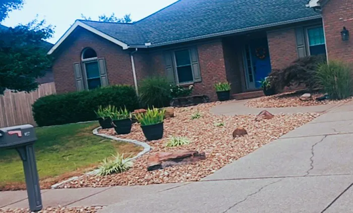 Evansville Lawn & Landscape Picture 7