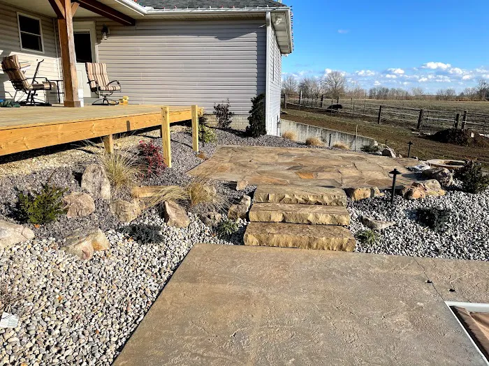 Vivid Landscape & Lighting LLC Picture 4