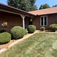 Quality Lawn Care by Nick Mayes ico