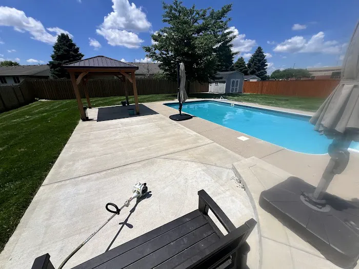 Quality Lawn Care by Nick Mayes Picture 2