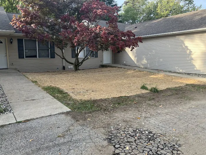 Earth-Works Lawn & Landscape Picture 6
