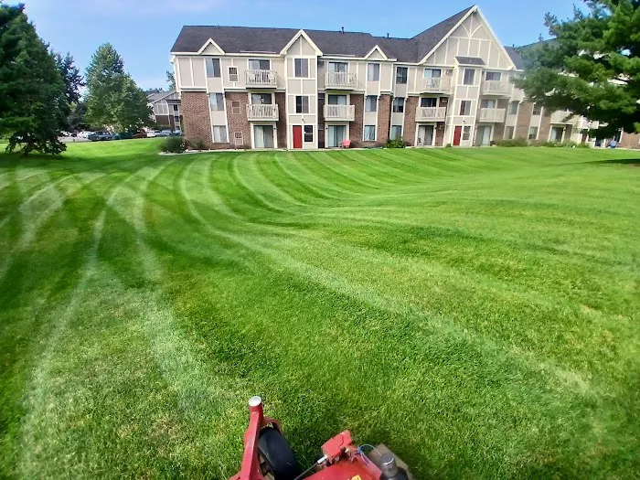 Personal Touch Lawn & Landscaping, LLC Picture 9