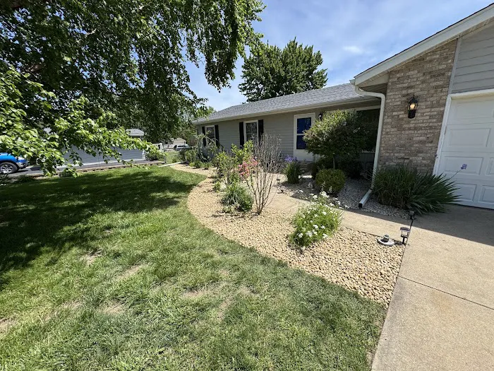 CDS Outdoor Services LLC Picture 6