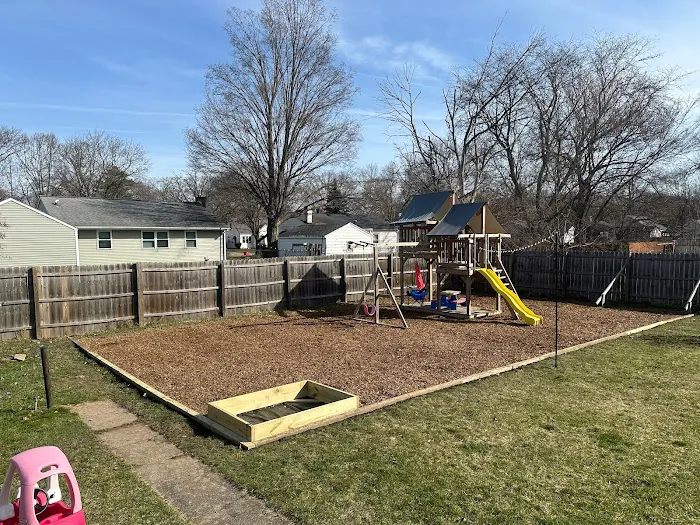CDS Outdoor Services LLC Picture 3