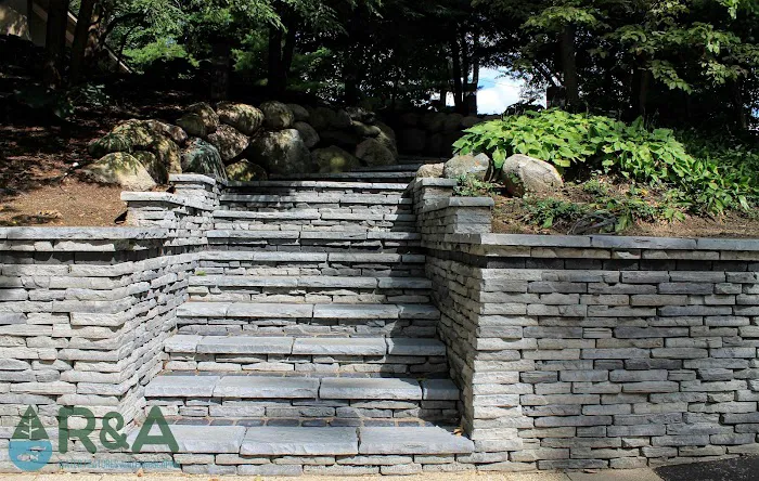 R&A Landscaping Picture 8