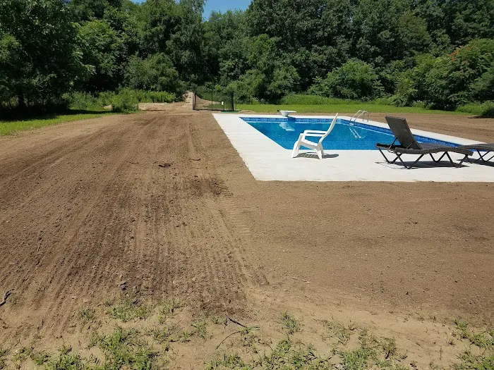 Kelley Excavating, Greenhouse, and Storage Picture 3
