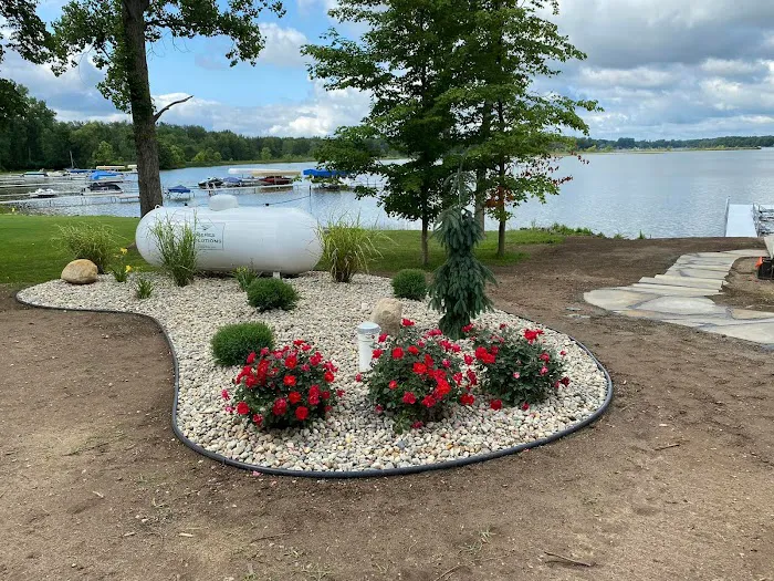 M and C Landscape Services Picture 8