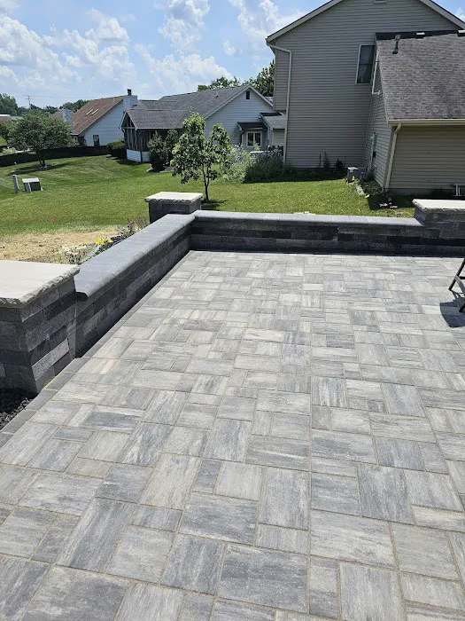 Sunflower Lawn and Landscaping Picture 4