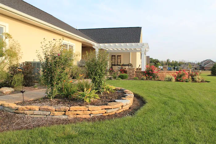 Benanzer Nursery & Landscaping Picture 3