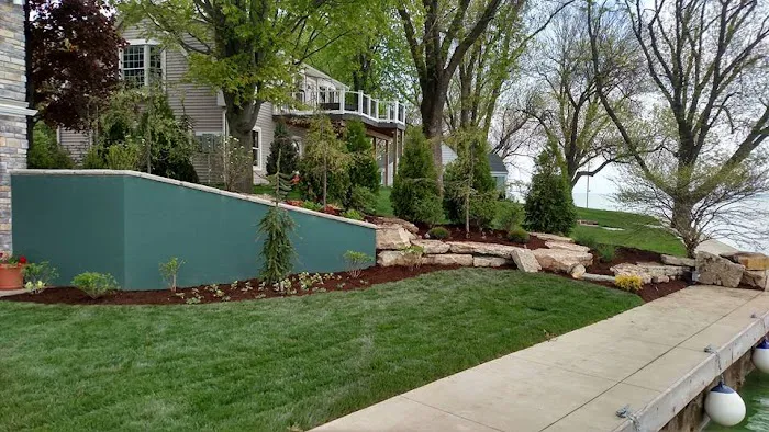 Benanzer Nursery & Landscaping Picture 8