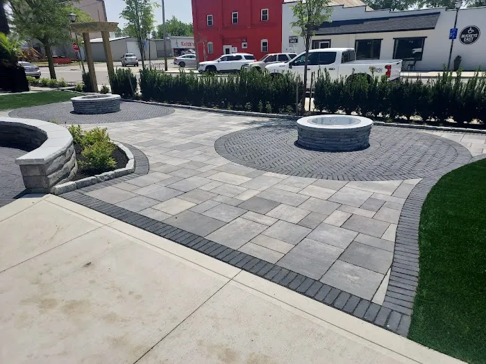 SummitView Landscape and Design Picture 4