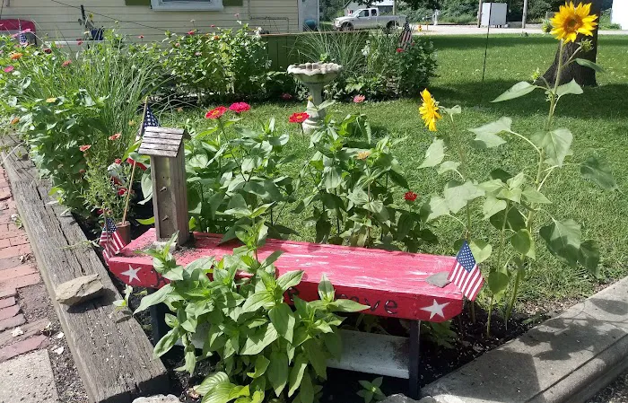 Flory Landscaping & Lawn Care Picture 2
