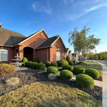 Leroy's Lawn and Landscape, LLC Picture 1