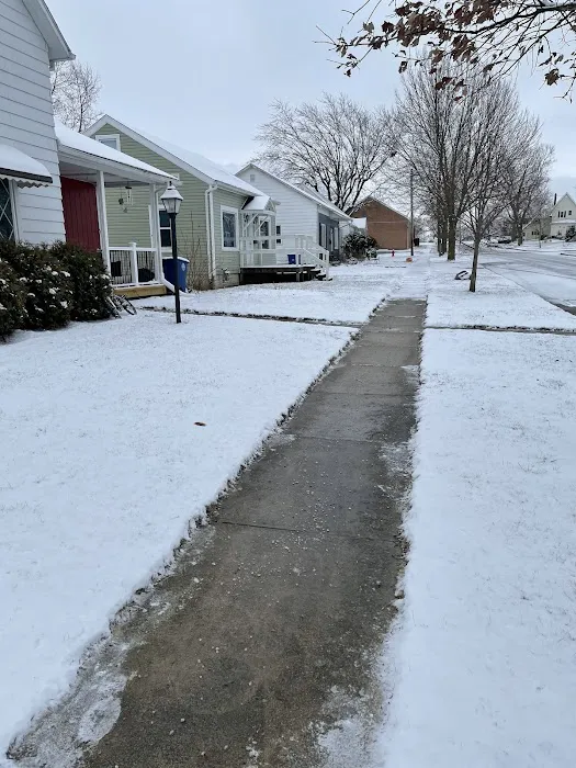 Fuerst Lawn Care LLC Picture 4
