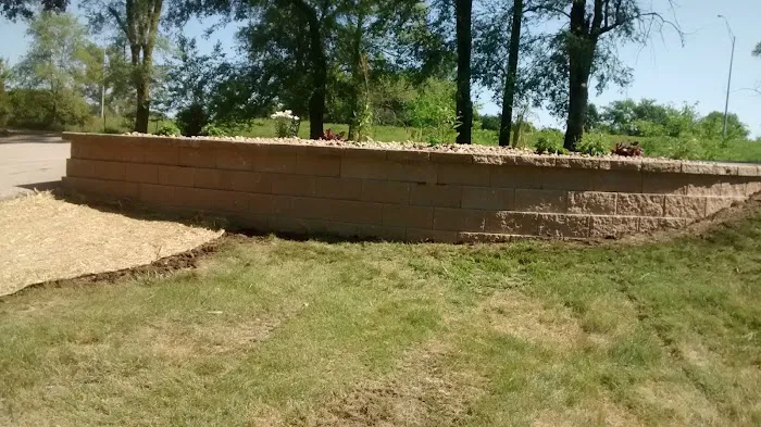 Evergreen Lawn Care & Landscape Picture 3