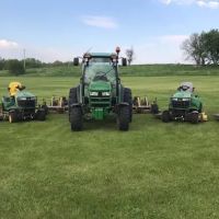 Rick's Lawn Mowing ico