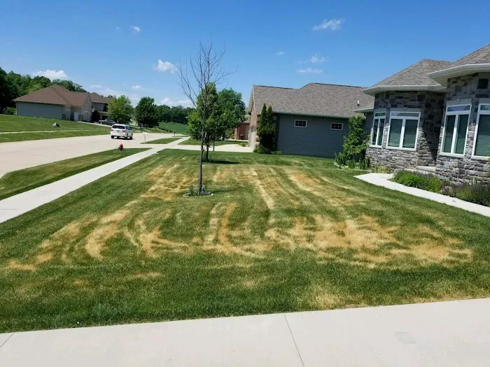 Tompkins Lawn Care, Inc. Picture 7