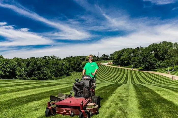 Prairie Winds Lawn & Landscaping, LLC Picture 2