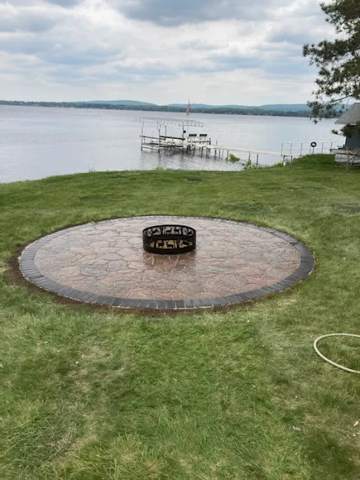 Bob's Digging And Landscaping Picture 10