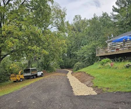 Tom's Bobcat & Snowplowing Inc