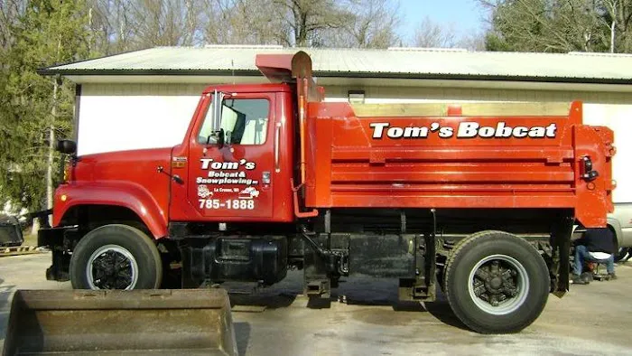 Tom's Bobcat & Snowplowing Inc Picture 2
