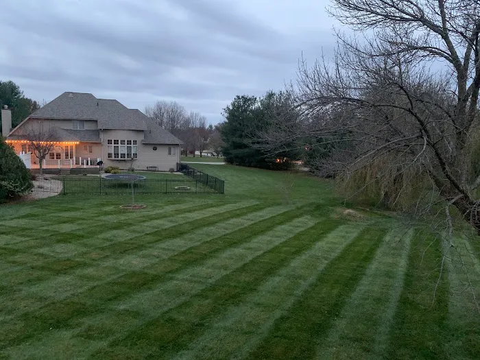 Precision Lawn Care & Landscaping Picture 4
