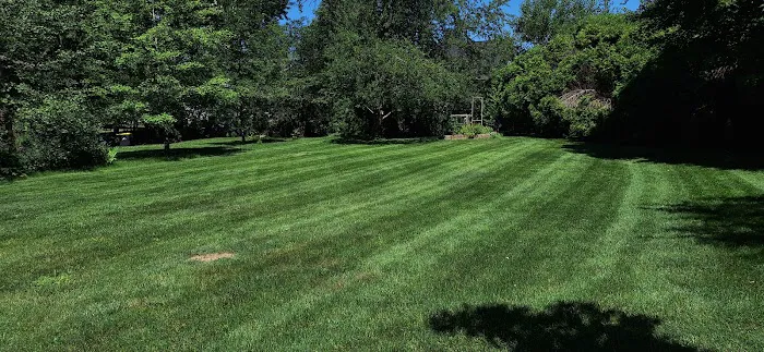 Midwest Lawncare And Landscaping LLC Picture 10