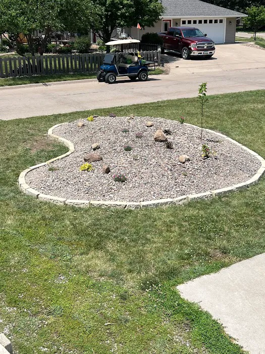 Daisy Dew Landscaping Picture 1