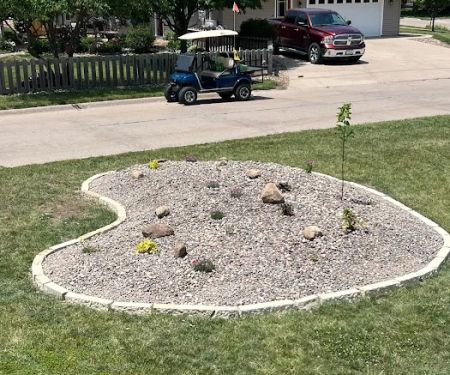 Daisy Dew Landscaping