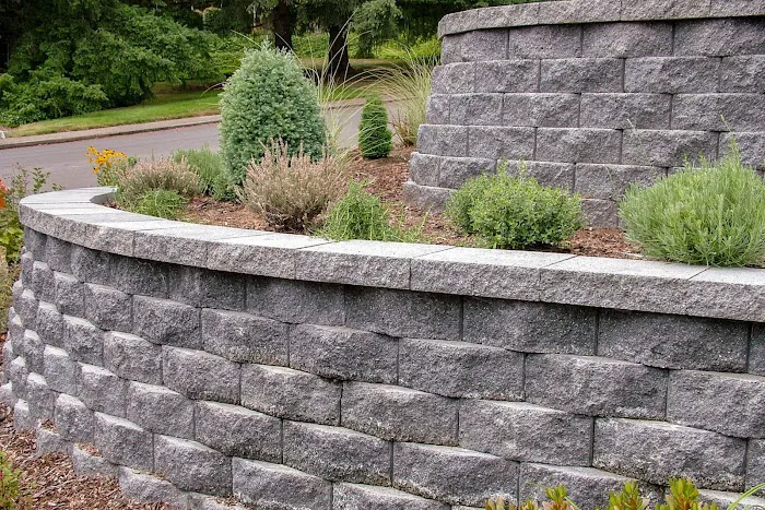 Fast Blade Lawn Care & Landscape LLC. Picture 9