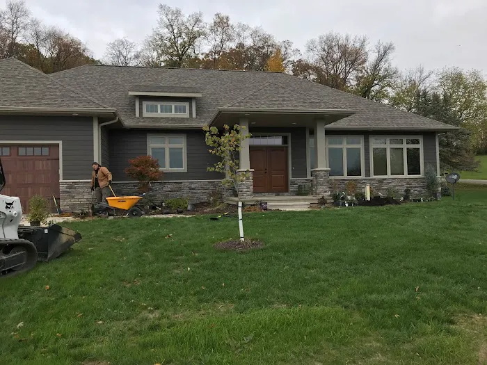 Half Moon Landscaping Picture 5