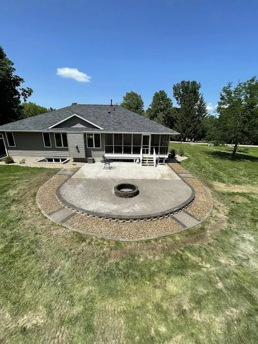 Amelon Lawn Care LLC Picture 1