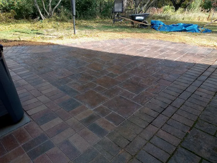 Prairie Rose Lawn & Landscape Picture 9