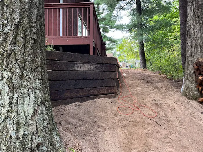 Making Moves Landscaping and excavating LLC Picture 5