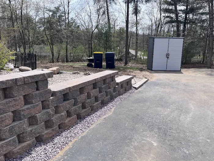 Making Moves Landscaping and excavating LLC Picture 9