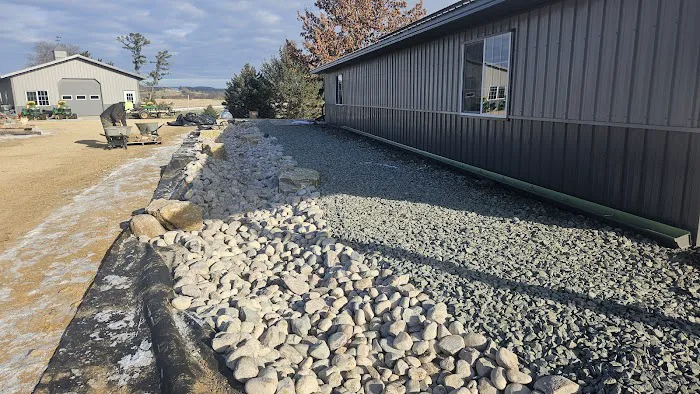 Wisconsin Landscaping and Garden Center LLC Picture 6