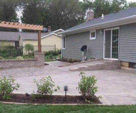 Wisconsin Landscaping and Garden Center LLC