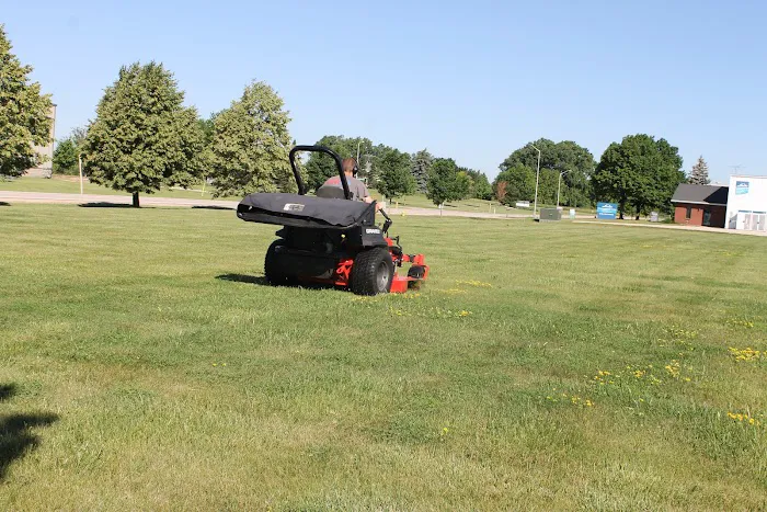 LawnPros Fond du Lac | Commercial Snow Removal Picture 10