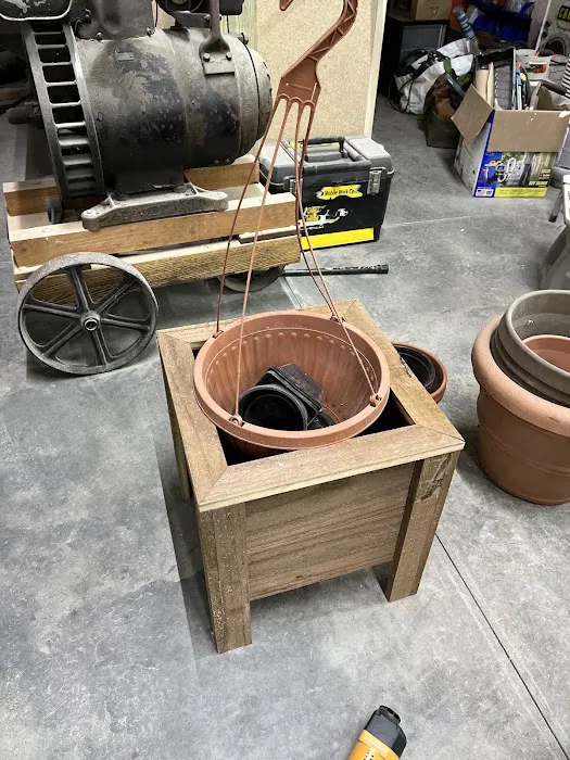 Stuart's Landscaping & Garden Center Picture 4